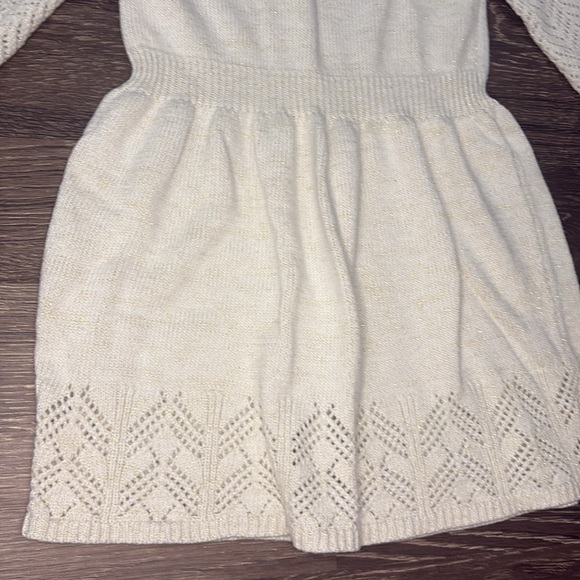Girls long sleeve sweater dress in a creamy white color with sparkly detail - Picture 2 of 4